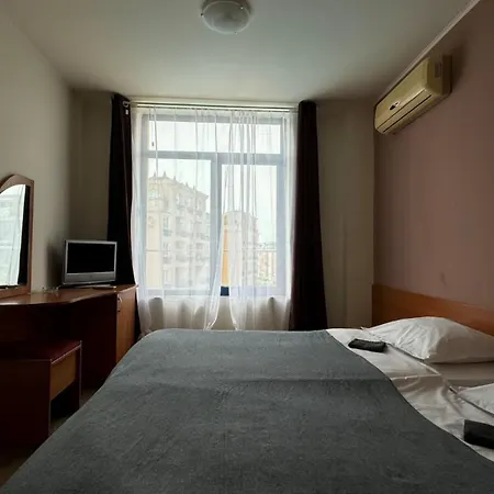Bratanov Rainbow 1 Studio Apartment *