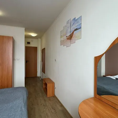 Bratanov Rainbow 1 Studio Apartment Slantschew brjag