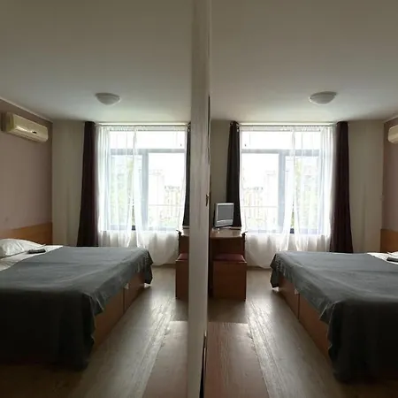 Apartment Bratanov Rainbow 1 Studio *